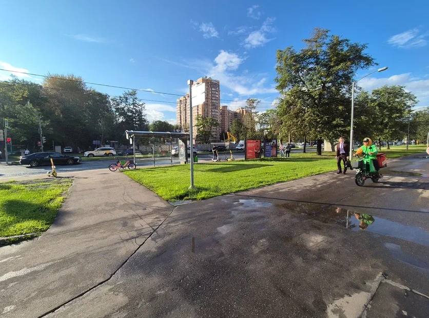 Фотография рекламного носителя, тип: Афиша 1.75x1.8, адрес: Профсоюзная ул., д.45-43, корп.1, поз.1, стенд 2, Москва, Россия. Сторона B №618690