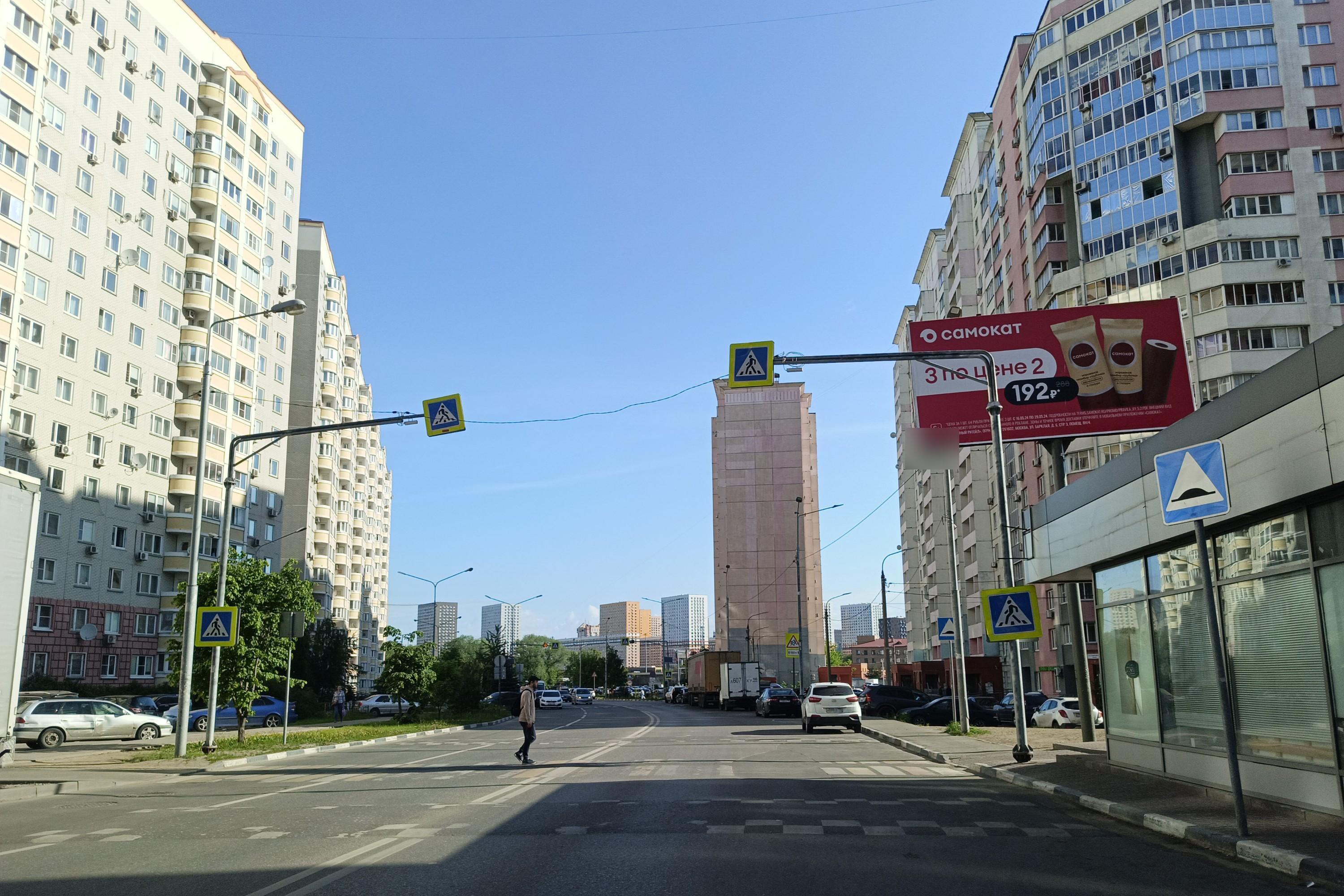 Фотография рекламного носителя, тип: Билборд 3x6, адрес: Кузьминская ул., д.15, поз.4, Котельники, Московская область, Россия. Сторона А №681066