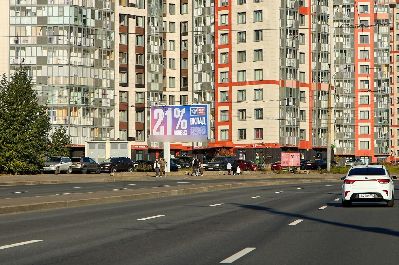 Фотография рекламного носителя, тип: Билборд 3x6, адрес: Кушелевская а/д. Х Маршала Блюхера пр-т., д.4, корп.3К, Санкт-Петербург, Россия. Сторона Б1 №638141