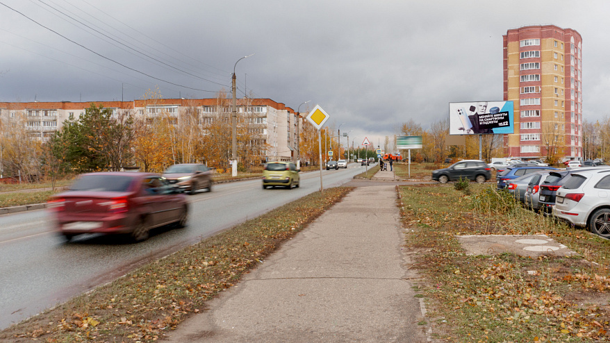 Фотография рекламного носителя, тип: Билборд 3x6, адрес: Королева ул., д.13, Зеленодольск, Республика Татарстан, Россия. Сторона A №685762