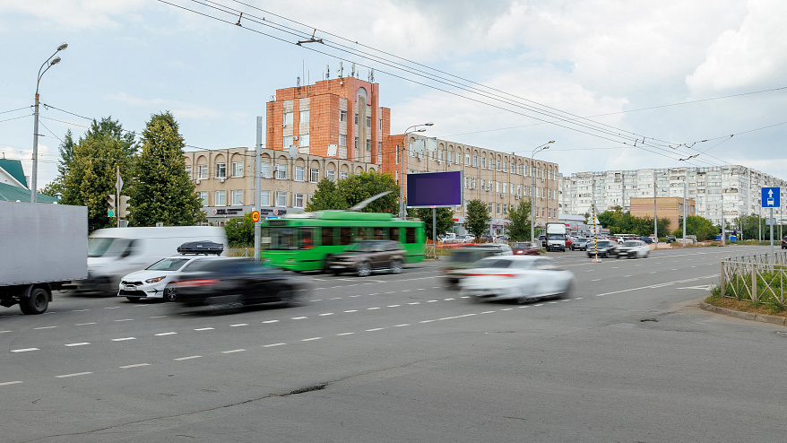Фотография рекламного носителя, тип: Билборд 3x6, адрес: Фучика ул. Х Сафиуллина ул., поз.1, Казань, Республика Татарстан, Россия. Сторона B №761306