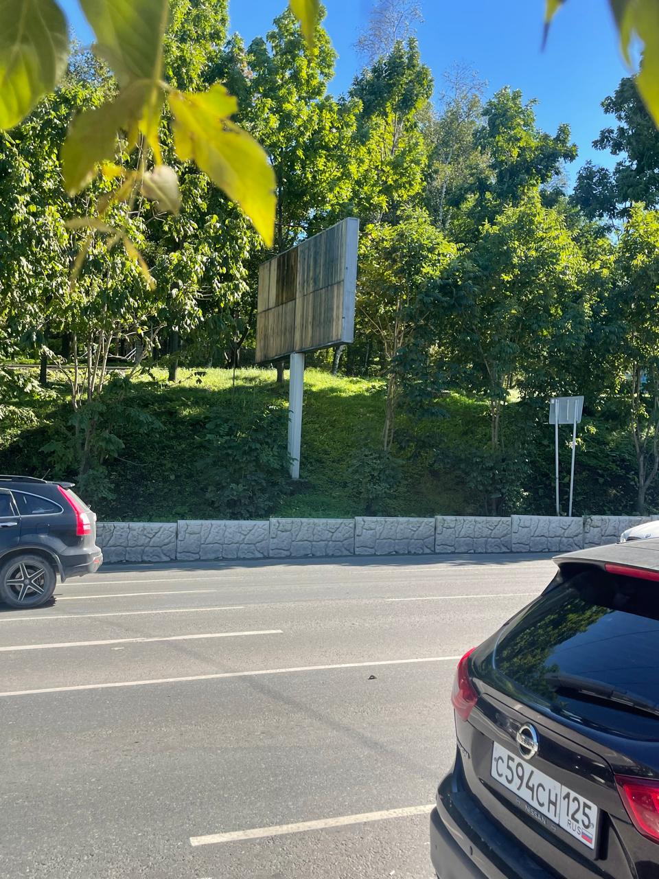 Фотография рекламного носителя, тип: Билборд 3x6, адрес: Калинина, 33, Владивосток, Приморский край, Россия. Сторона Б №1350203