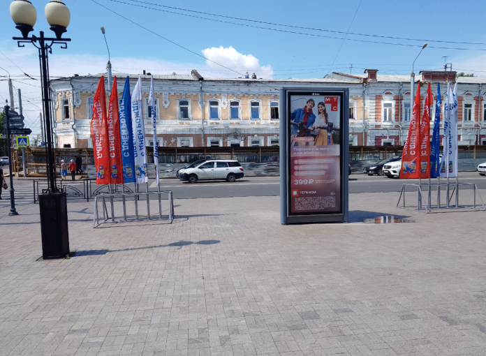 Фотография рекламного носителя, тип: Пиллар 3x1.4, адрес: Карла Маркса ул. Х Декабрьских Событий ул., Иркутск, Иркутская область, Россия. Сторона А1-A5 №159283