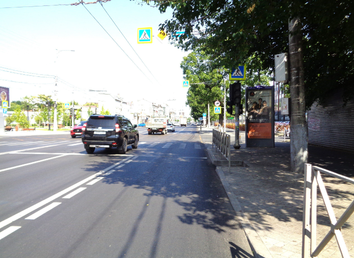 Фотография рекламного носителя, тип: Пиллар 3x1.4, адрес: Северная ул., д.333 Х Леваневского ул., Краснодар, Краснодарский край, Россия. Сторона А №84826