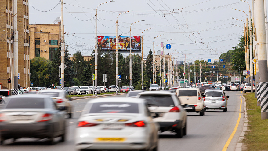 Фотография рекламного носителя, тип: Суперсайт 4x12, адрес: Красный путь ул., д.74, Омск, Омская область, Россия. Сторона В1-В10 №1009905