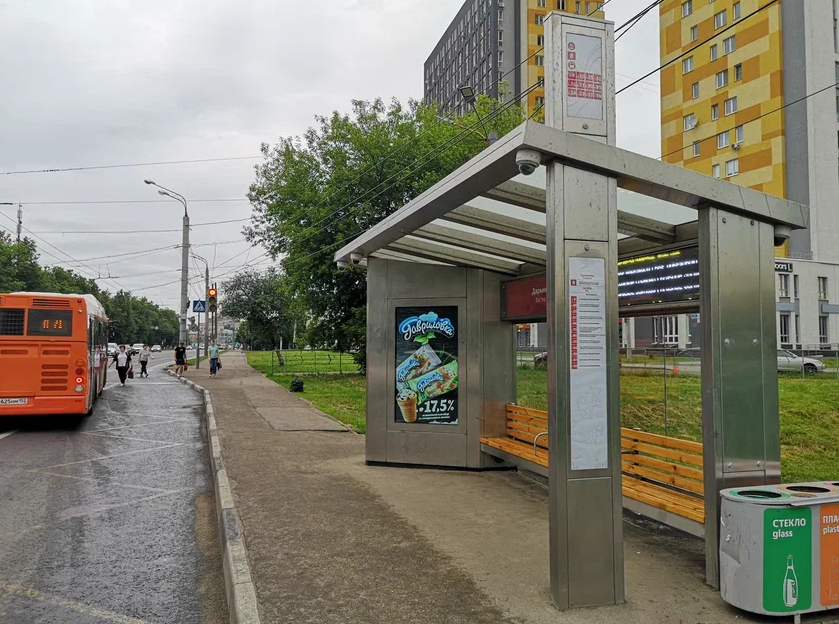 Фотография рекламного носителя, тип: Остановка, адрес: Коминтерна ул., ост. Дарьино, поз.1, Нижний Новгород, Нижегородская область, Россия. Сторона A1-А10 №872150