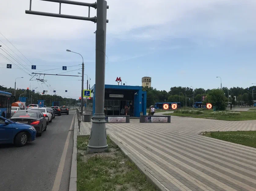 Фотография рекламного носителя, тип: Афиша 1.75x1.8, адрес: Мичуринский пр-т., д.3, стенд 1, Москва, Россия. Сторона B №865785