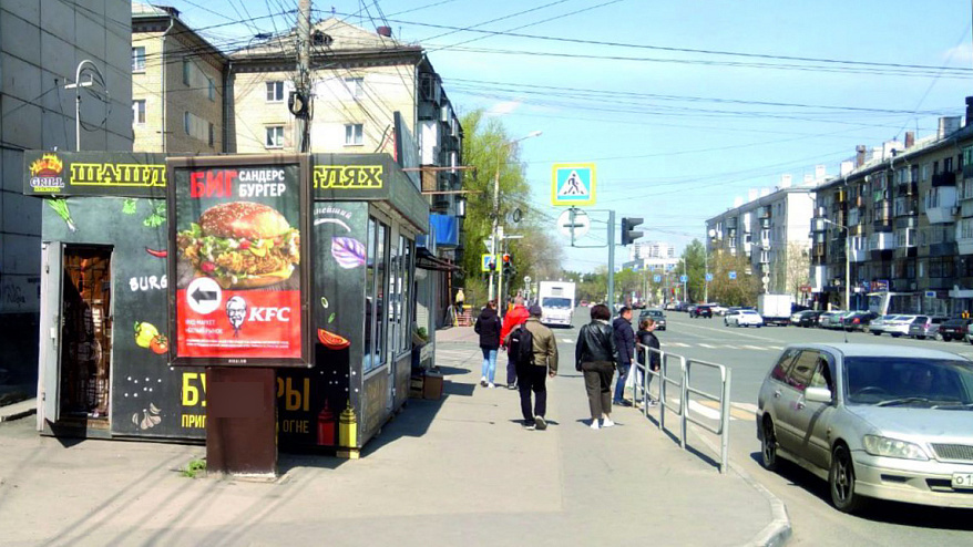 Фотография рекламного носителя, тип: Ситиформат 1.8x1.2, адрес: Энтузиастов ул., д.12 Х Сони Кривой ул., Челябинск, Челябинская область, Россия. Сторона B №200983