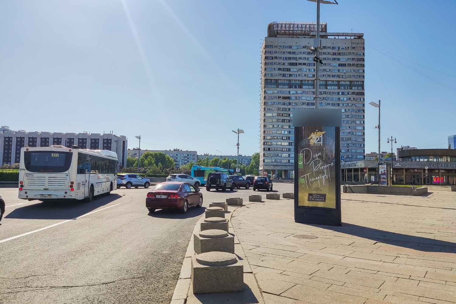 Фотография рекламного носителя, тип: Пиллар 3x1.4, адрес: Победы пл. Х Орджоникидзе ул., Санкт-Петербург, Россия. Сторона А №542267