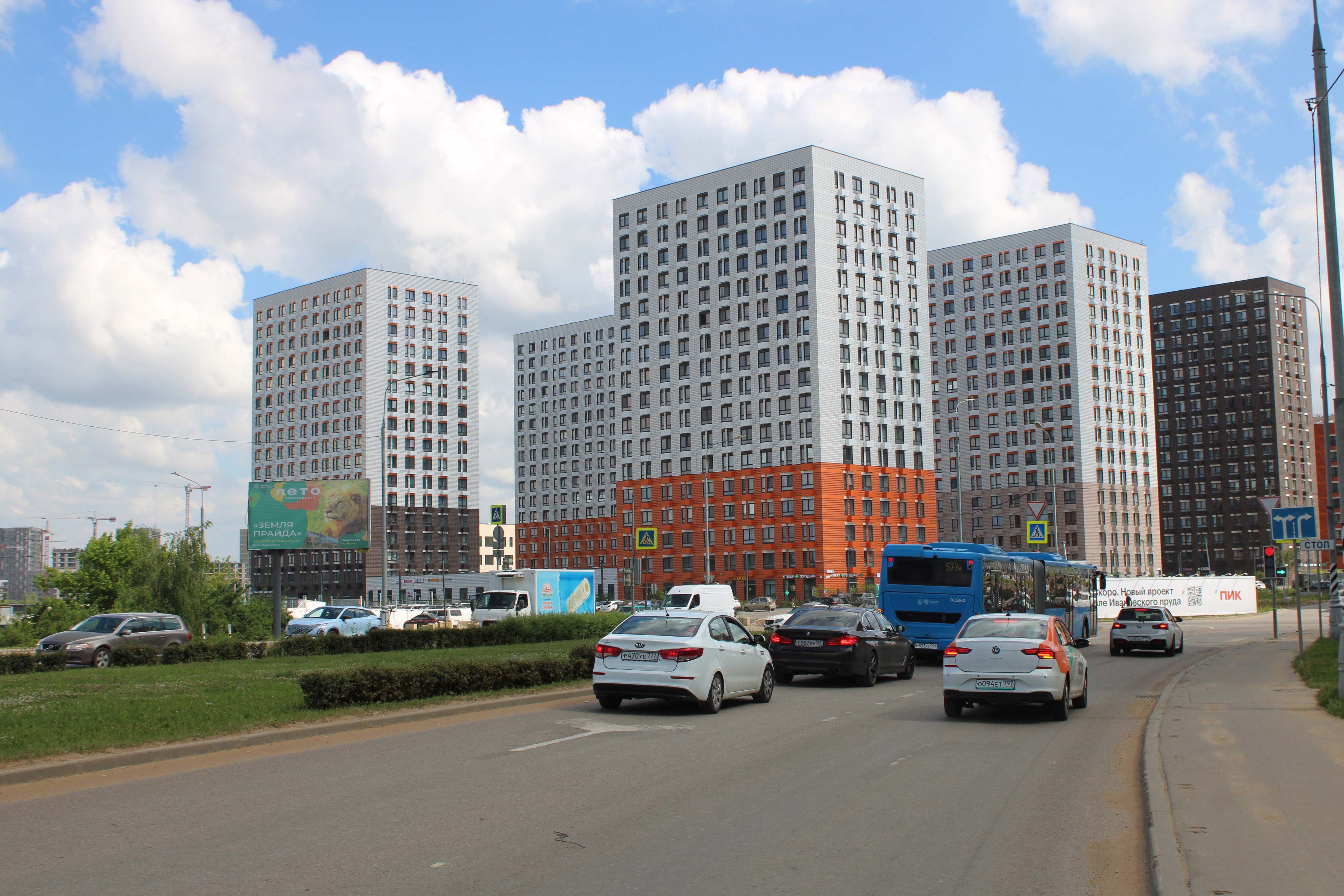 Фотография рекламного носителя, тип: Билборд 3x6, адрес: Коммунарка пос., Куприна пр-т. Х Проектируемый пр-зд. №7048, Москва, Россия. Сторона Б №1067422