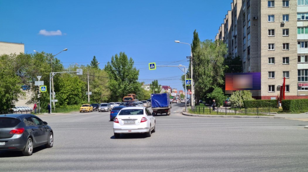 Фотография рекламного носителя, тип: Билборд 3x6, адрес: Масленникова ул. X Куйбышева ул., д.81, Омск, Омская область, Россия. Сторона А1-А10 №1010151