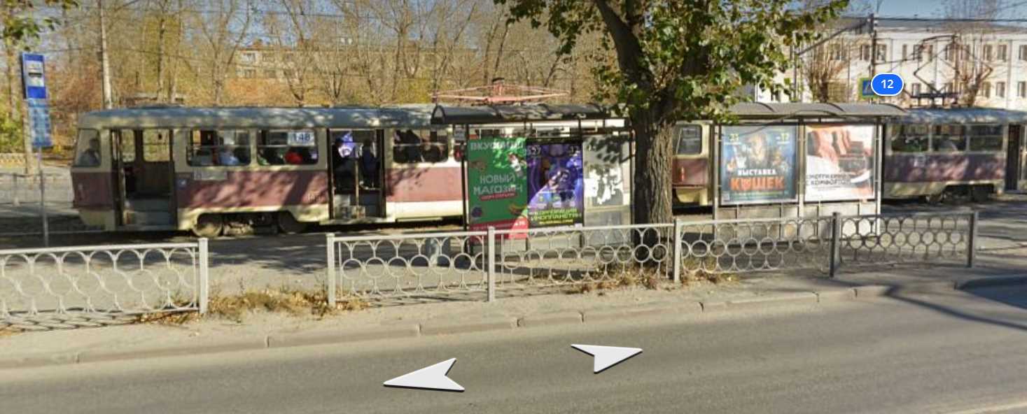 Фотография рекламного носителя, тип: Остановка, адрес: Космонавтов пр-т., д.13. остановка Техучилище, Екатеринбург, Свердловская область, Россия. Сторона А1 №1383629