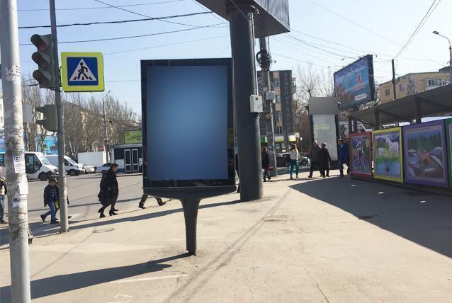 Фотография рекламного носителя, тип: Ситиформат 1.8x1.2, адрес: Михаила Нагибина пр-т., д.19 Х Ленина пр-т., поз.3, Ростов-на-Дону, Ростовская область, Россия. Сторона А №782060