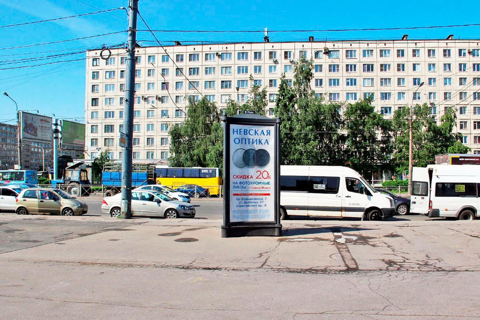 Фотография рекламного носителя, тип: Пиллар 3x1.4, адрес: Большевиков пр-т., д.18, поз.1, Санкт-Петербург, Россия. Сторона С №206713