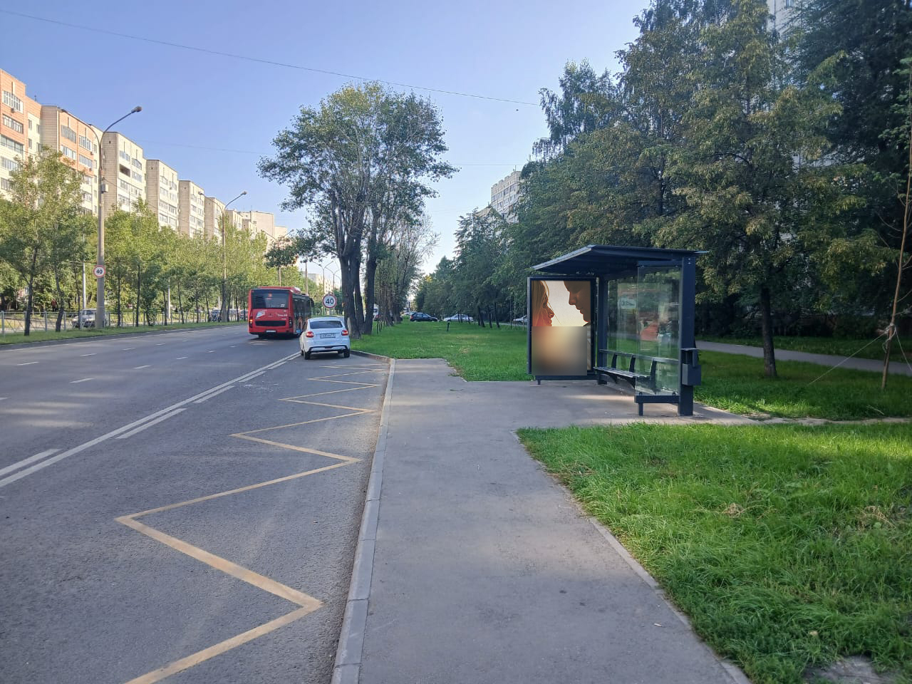 Фотография рекламного носителя, тип: Остановка 1.8x1.2, адрес: Кулахметова ул., д.18, остановка «Улица Сабан», Казань, Республика Татарстан, Россия. Сторона А №1326579