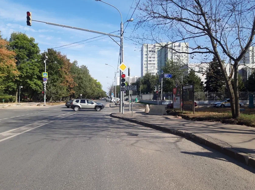 Фотография рекламного носителя, тип: Афиша 1.75x1.8, адрес: Череповецкая ул., д.18, стенд 1, Москва, Россия. Сторона A №866632