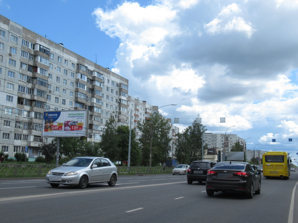 Фотография рекламного носителя, тип: Билборд 3x6, адрес: Ленинградский пр-т. Х Бабича ул., д.21, Ярославль, Ярославская область, Россия. Сторона Б1-Б3 №163116