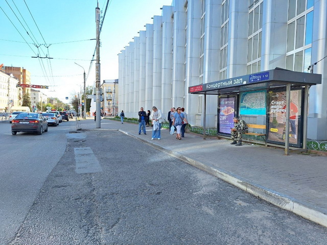 Фотография рекламного носителя, тип: Остановка 1.8x1.2, адрес: Ленина ул., д.60, Калуга, Калужская область, Россия. Сторона A1 №992677