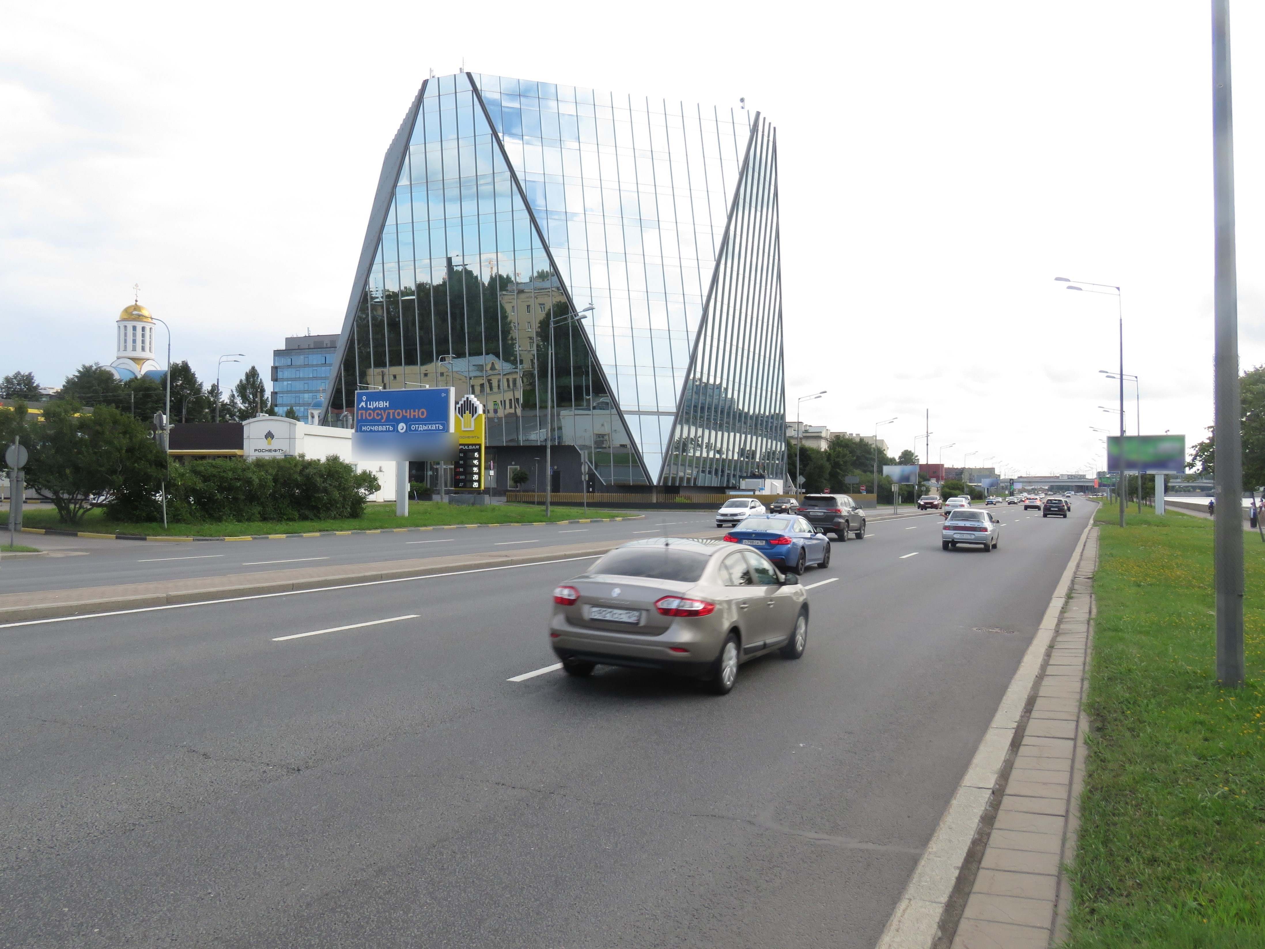 Фотография рекламного носителя, тип: Билборд 3x6, адрес: Малоохтинская наб., д.16, Санкт-Петербург, Россия. Сторона Б №119758