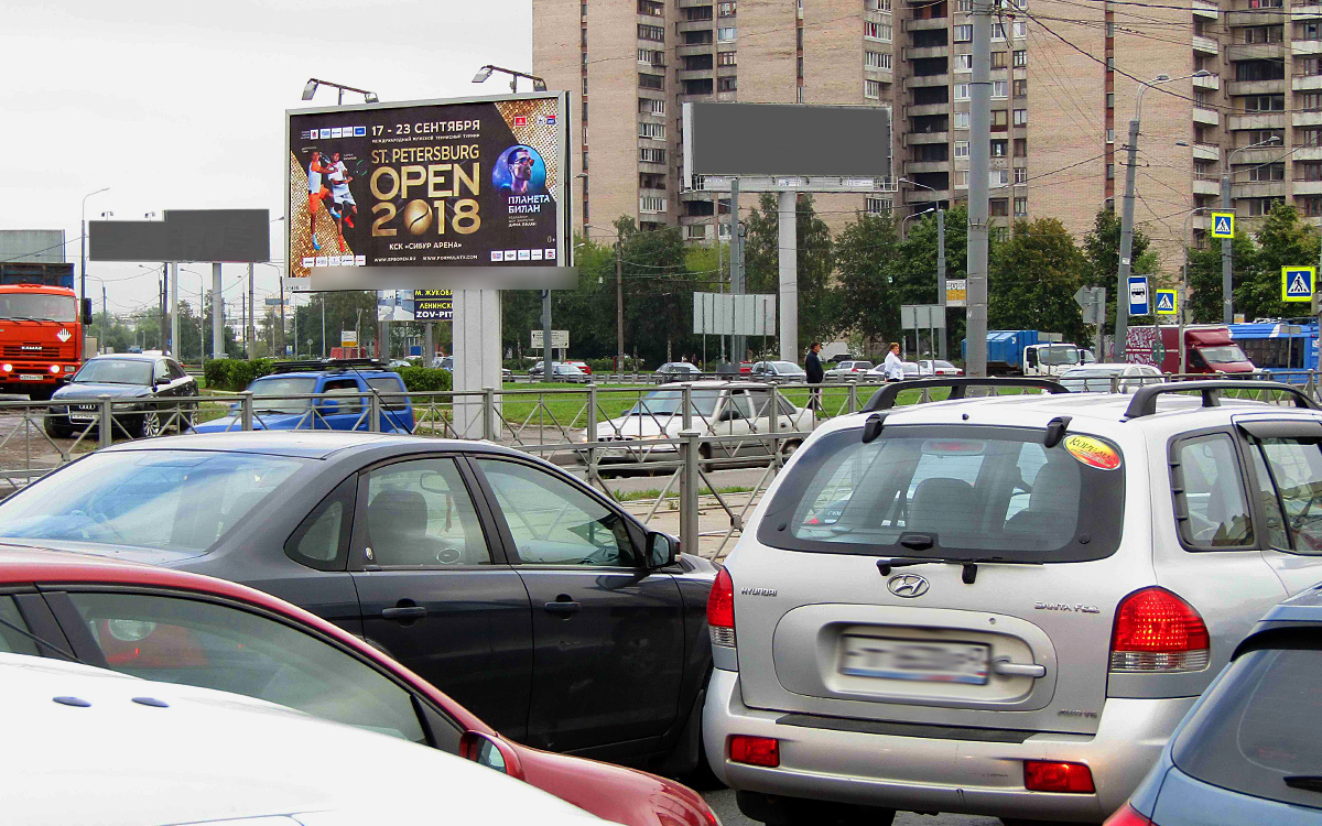 Фотография рекламного носителя, тип: Билборд 3x6, адрес: Маршала Казакова ул. Х Маршала Жукова пр-т., д.25, корп.1, Санкт-Петербург, Россия. Сторона B №171383