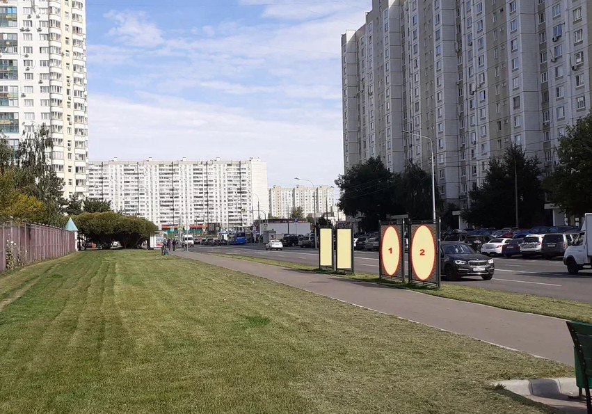 Фотография рекламного носителя, тип: Афиша 1.75x1.8, адрес: Братеевская ул., д.10, корп.1, поз.2, стенд 1, Москва, Россия. Сторона B №865060