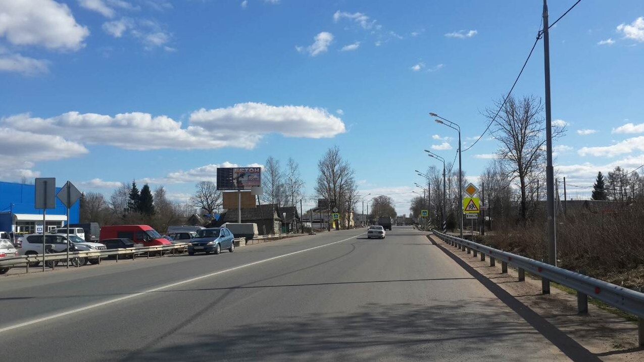 Фотография рекламного носителя, тип: Билборд 3x6, адрес: Московское ш., д.2, Вышний Волочек, Тверская область, Россия. Сторона B №1348811