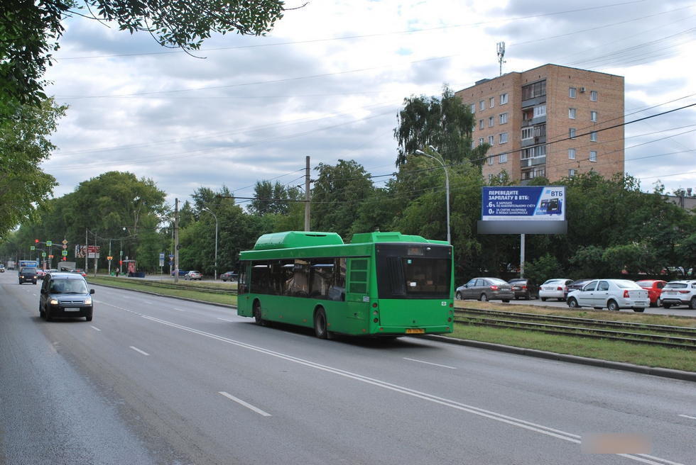 Фотография рекламного носителя, тип: Билборд 3x6, адрес: Титова ул., д.22 X Братская ул., Екатеринбург, Свердловская область, Россия. Сторона А №122611