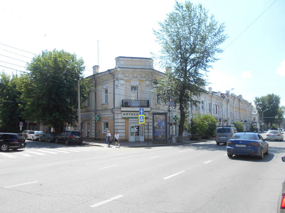 Фотография рекламного носителя, тип: Пиллар 3x1.4, адрес: К.Маркса ул. Х Киевская ул., Иркутск, Иркутская область, Россия. Сторона А №159289