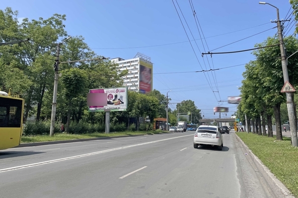 Фотография рекламного носителя, тип: Билборд 3x6, адрес: Русская ул., д.52, Владивосток, Приморский край, Россия. Сторона Б №195623