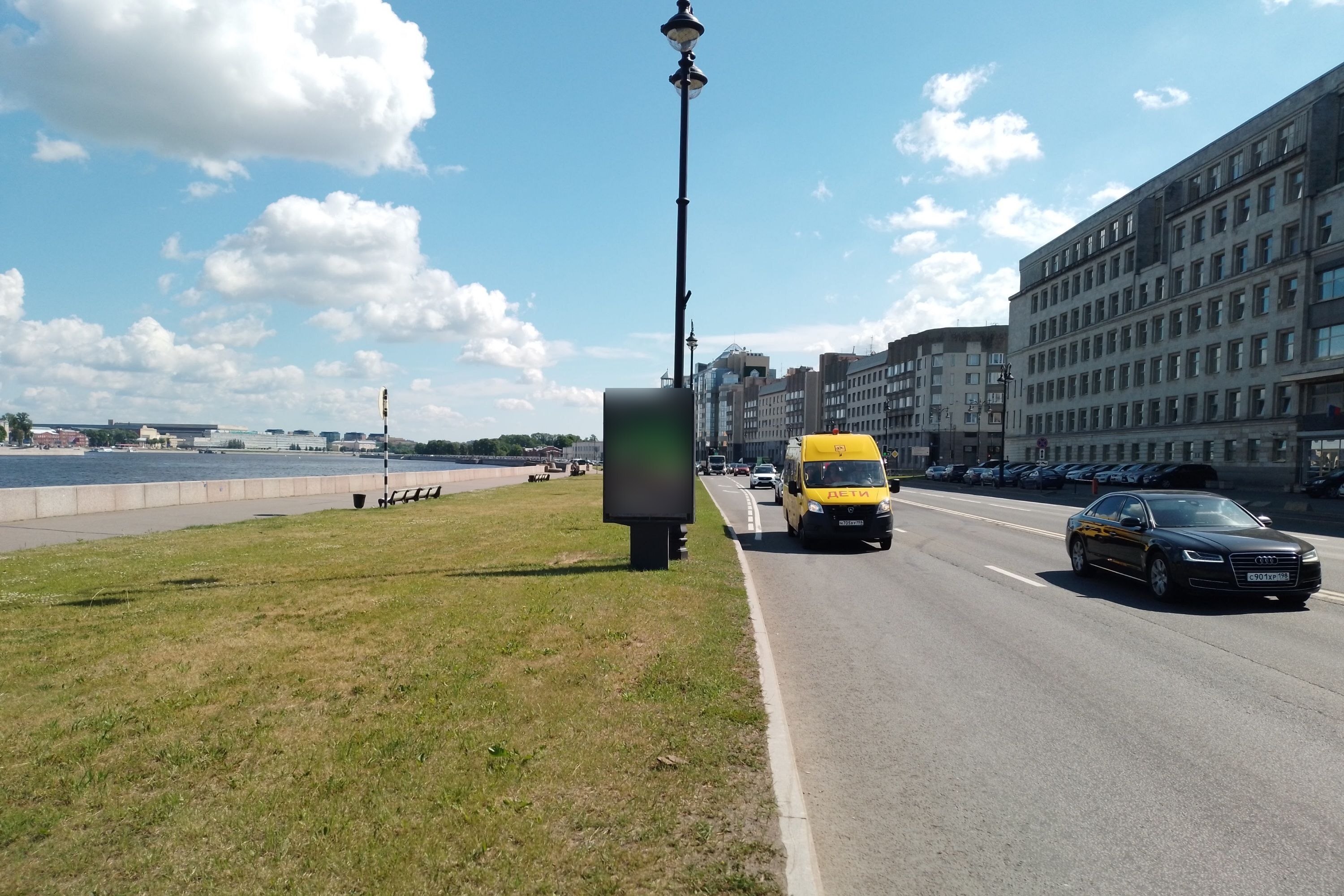 Фотография рекламного носителя, тип: Ситиформат 1.8x1.2, адрес: Воскресенская наб., д.10, Санкт-Петербург, Россия. Сторона Б №673418