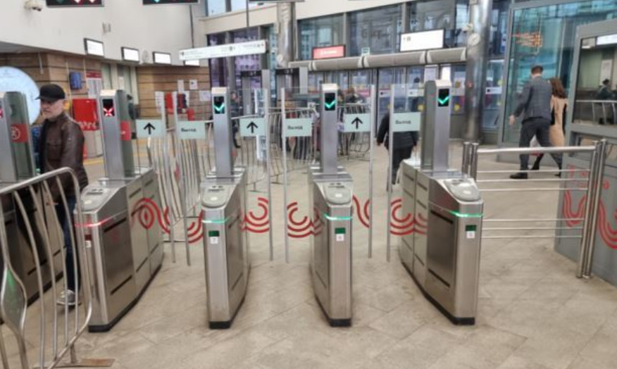 Фотография рекламного носителя, тип: Другой индор-формат, адрес: Станция метро «Кутузовская», линия Московское Центральное Кольцо, Москва, Россия. Сторона/вариант А №1326710