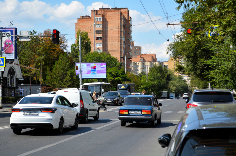 Фотография рекламного носителя, тип: Билборд 3x6, адрес: Волкова ул., д.10, Ростов-на-Дону, Ростовская область, Россия. Сторона Б1 №944111