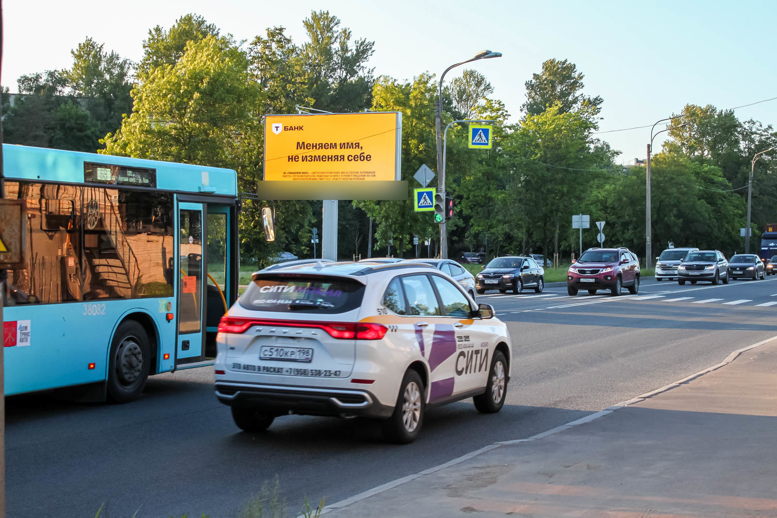 Фотография рекламного носителя, тип: Билборд 3x6, адрес: Народного Ополчения пр-т., д.89 Х Подводника Кузьмина ул., Санкт-Петербург, Россия. Сторона Б1 №120091