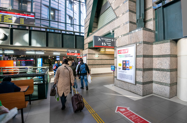 Фотография рекламного носителя, тип: Постер/баннер, адрес: ЖД вокзал «Ладожский», Заневский пр-т., д.73, Санкт-Петербург, Россия. Сторона/вариант А №991144