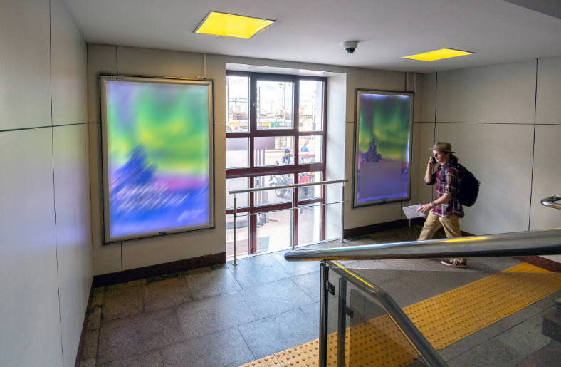 Фотография рекламного носителя, тип: Постер/баннер, адрес: ЖД вокзал «Савеловский», Савеловского вокзала пл., д.2, Москва, Россия. Сторона/вариант А №991005