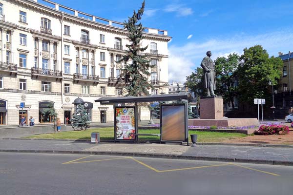 Фотография рекламного носителя, тип: Остановка 1.8x1.2, адрес: Кронверский пр-т., д.21, Санкт-Петербург, Россия. Сторона А2 №138868