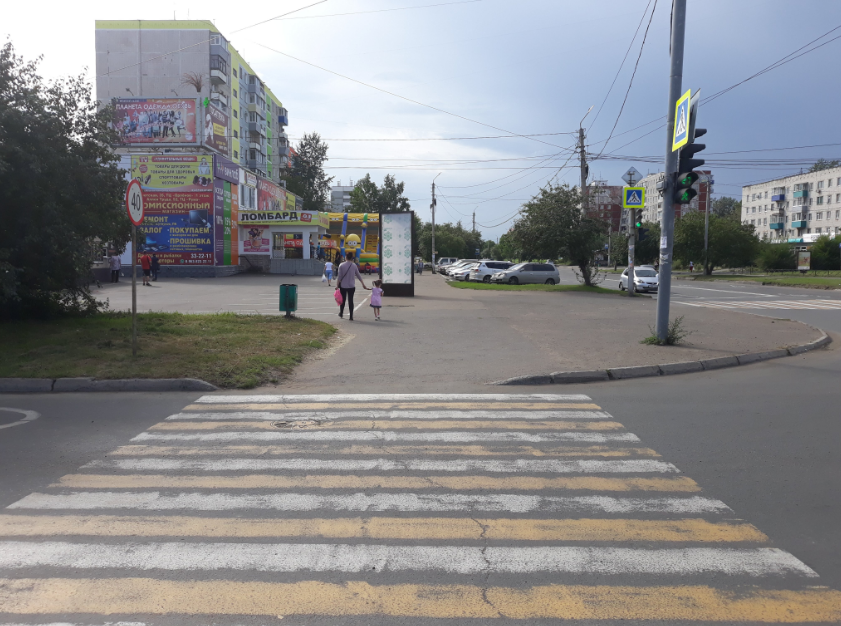 Фотография рекламного носителя, тип: Пиллар 3x1.4, адрес: Советская ул., д.35, Комсомольск-на-Амуре, Хабаровский край, Россия. Сторона 1А №1370488