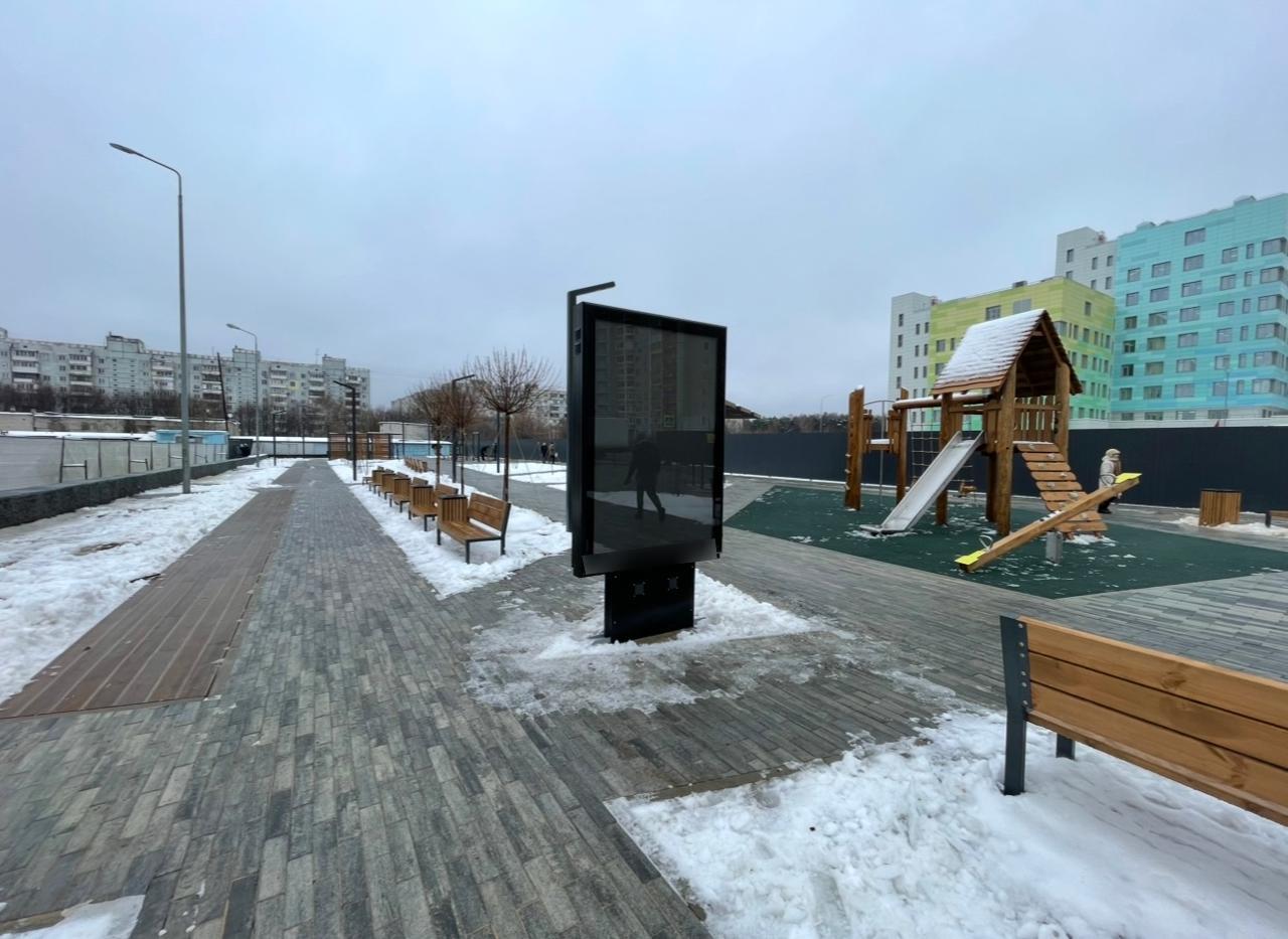 Фотография рекламного носителя, тип: Нестандартный ситиформат, адрес: Третьяка ул., д.8, Балашиха, Московская область, Россия. Сторона A1-A10 №1026896