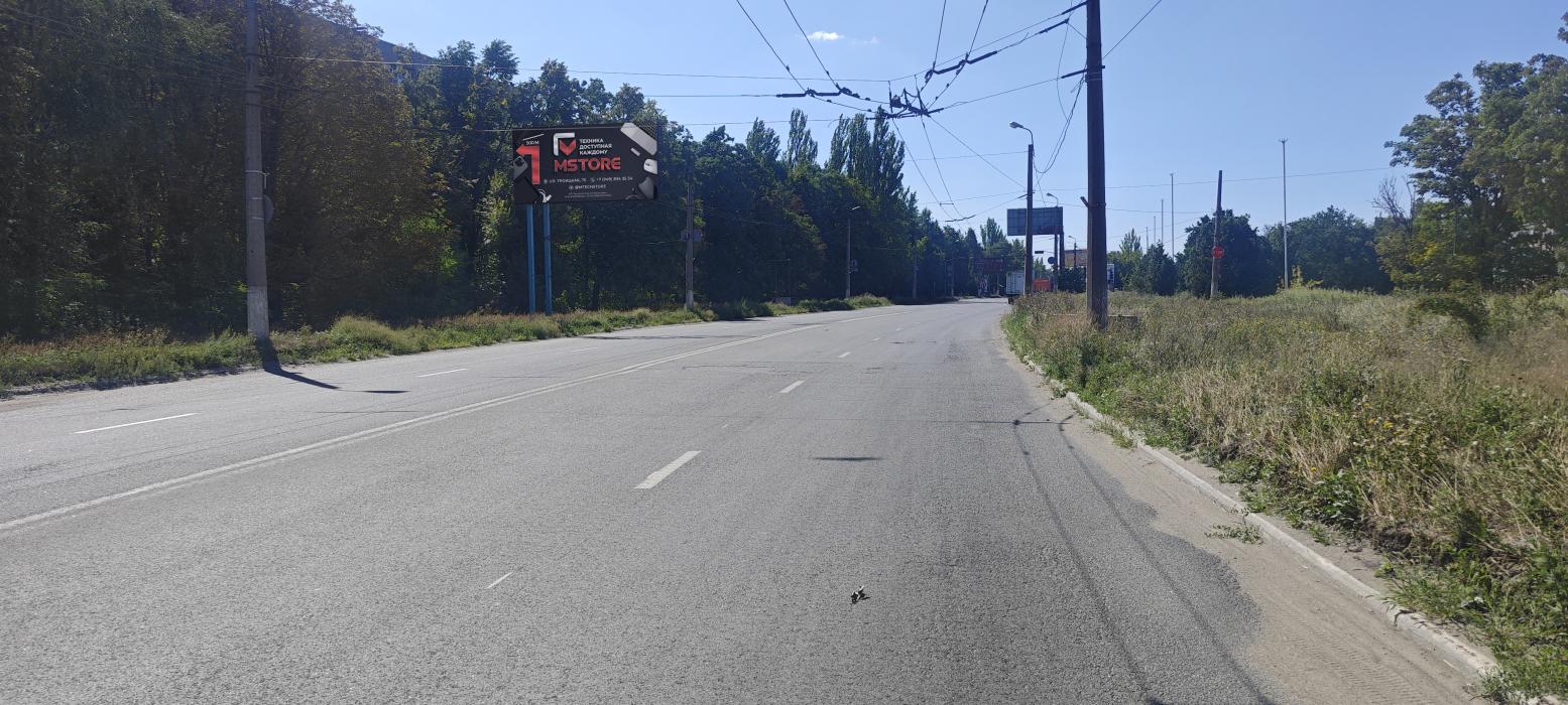 Фотография рекламного носителя, тип: Билборд 3x6, адрес: Маршала Пересыпкина ул. X Промышленная ул. X Шепелева ул., д.6, Горловка, Донецкая область, Россия. Сторона В №1326789