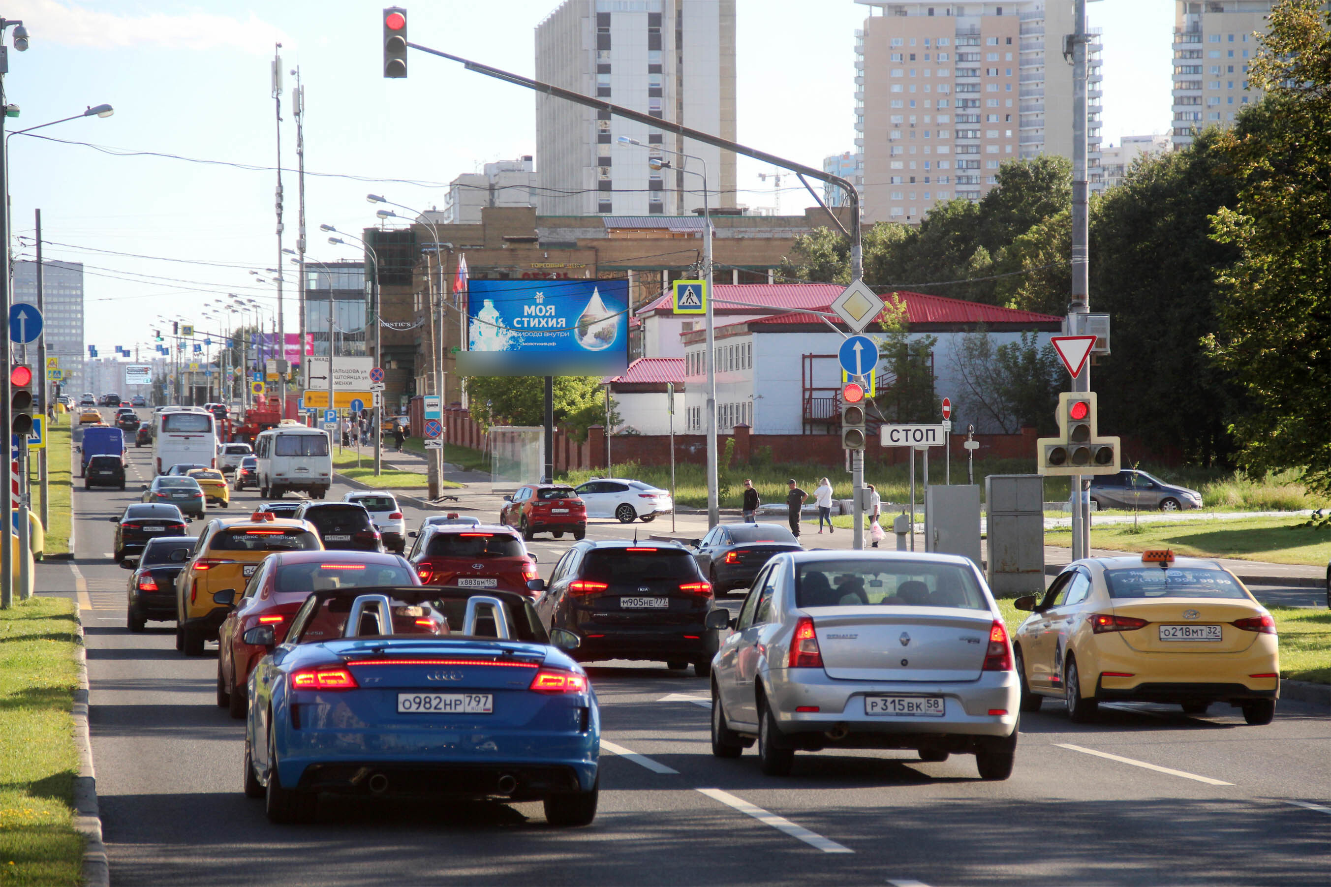 Фотография рекламного носителя, тип: Билборд 3x6, адрес: Вернадского пр-т., д.12, стр.Б, Москва, Россия. Сторона А1 №100680