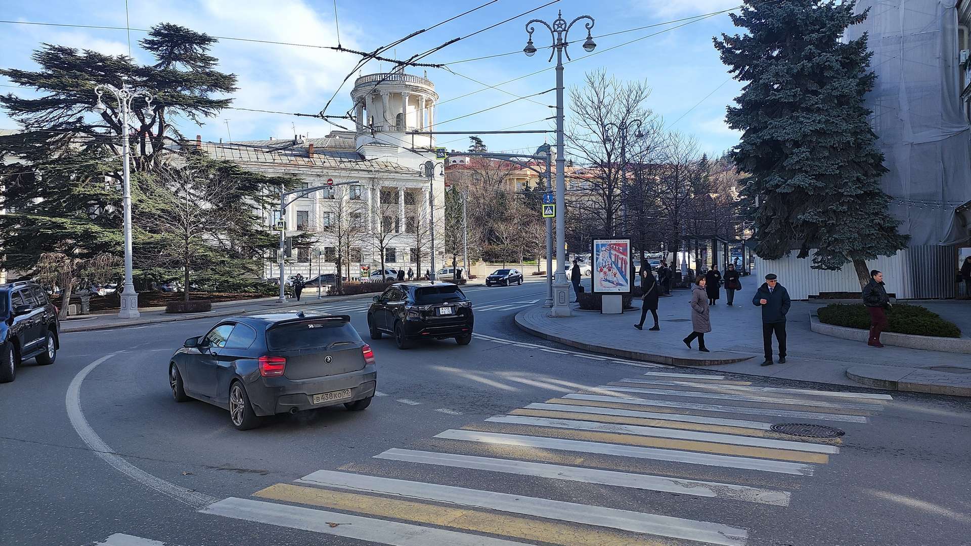 Фотография рекламного носителя, тип: Ситиформат 1.8x1.2, адрес: Лазарева пл. X Генерала Петрова ул., д.1, Севастополь, Россия. Сторона A1-A5 №1373426