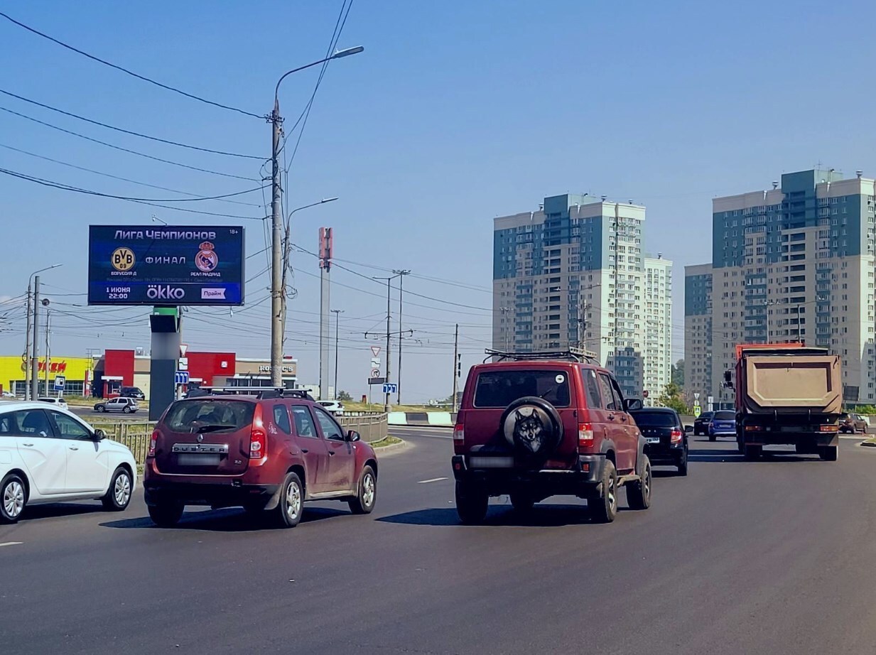 Фотография рекламного носителя, тип: Билборд 3x6, адрес: Комсомольская пл., выезд на Молитвенский мост, Нижний Новгород, Нижегородская область, Россия. Сторона А1 №780781