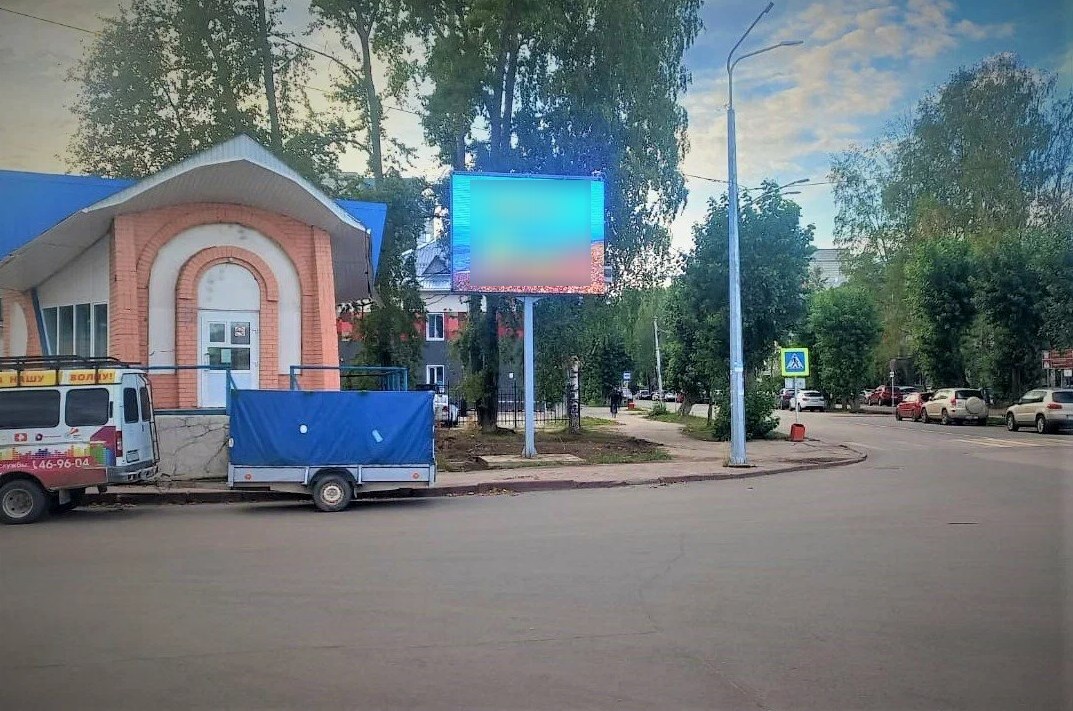 Фотография рекламного носителя, тип: Билборд 3x4, адрес: Советская ул., д.86, Сыктывкар, Республика Коми, Россия. Сторона Б1-Б10 №1331319