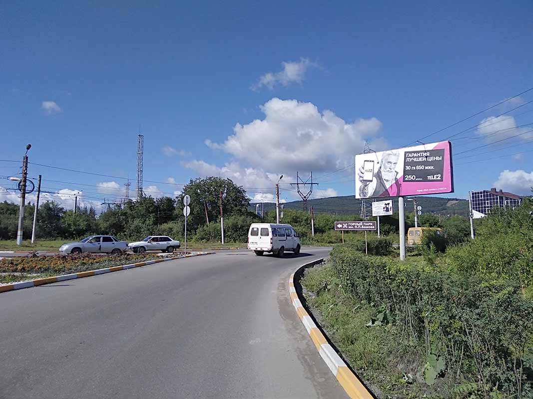 Фотография рекламного носителя, тип: Билборд 3x6, адрес: Гагарина пр-т., у кольца дорожной развязки, Златоуст, Челябинская область, Россия. Сторона A №200271