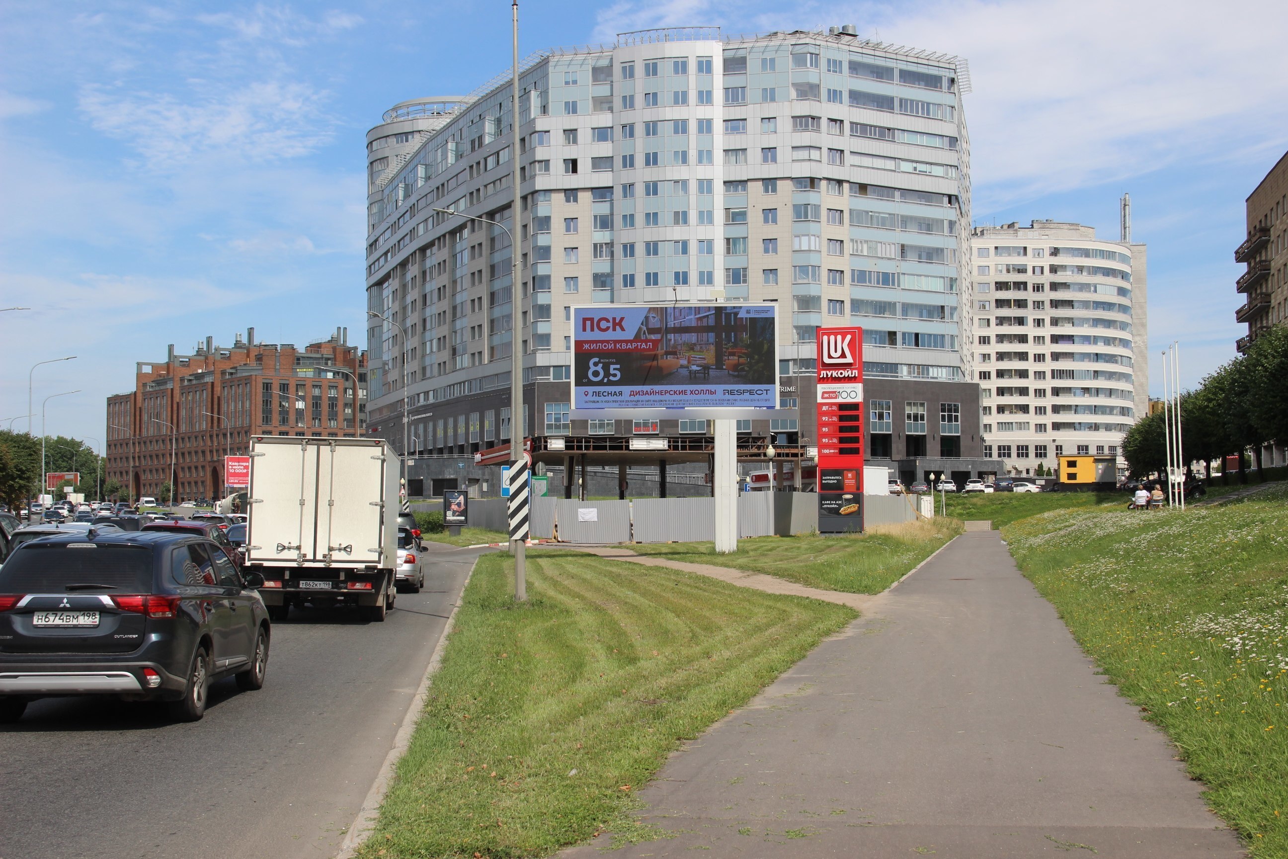 Фотография рекламного носителя, тип: Билборд 3x6, адрес: Свердловская наб., д.60, Санкт-Петербург, Россия. Сторона А1 №107431