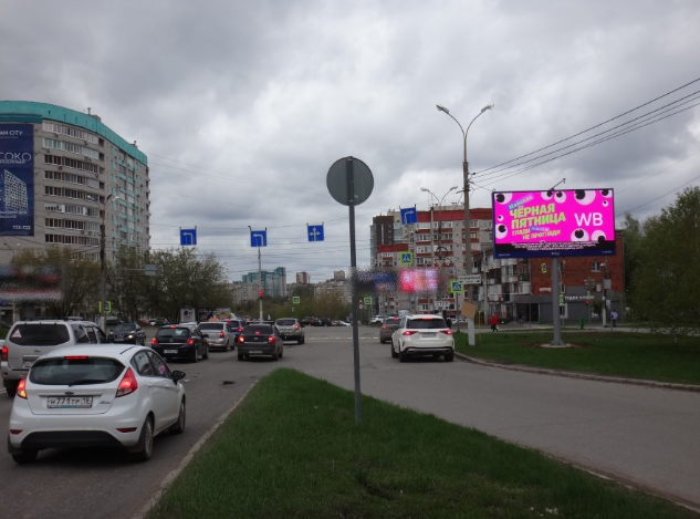 Фотография рекламного носителя, тип: Билборд 3x6, адрес: 10 лет Октября ул. Х Пушкинская ул., поз.1, Ижевск, Республика Удмуртия, Россия. Сторона А1 №1327915