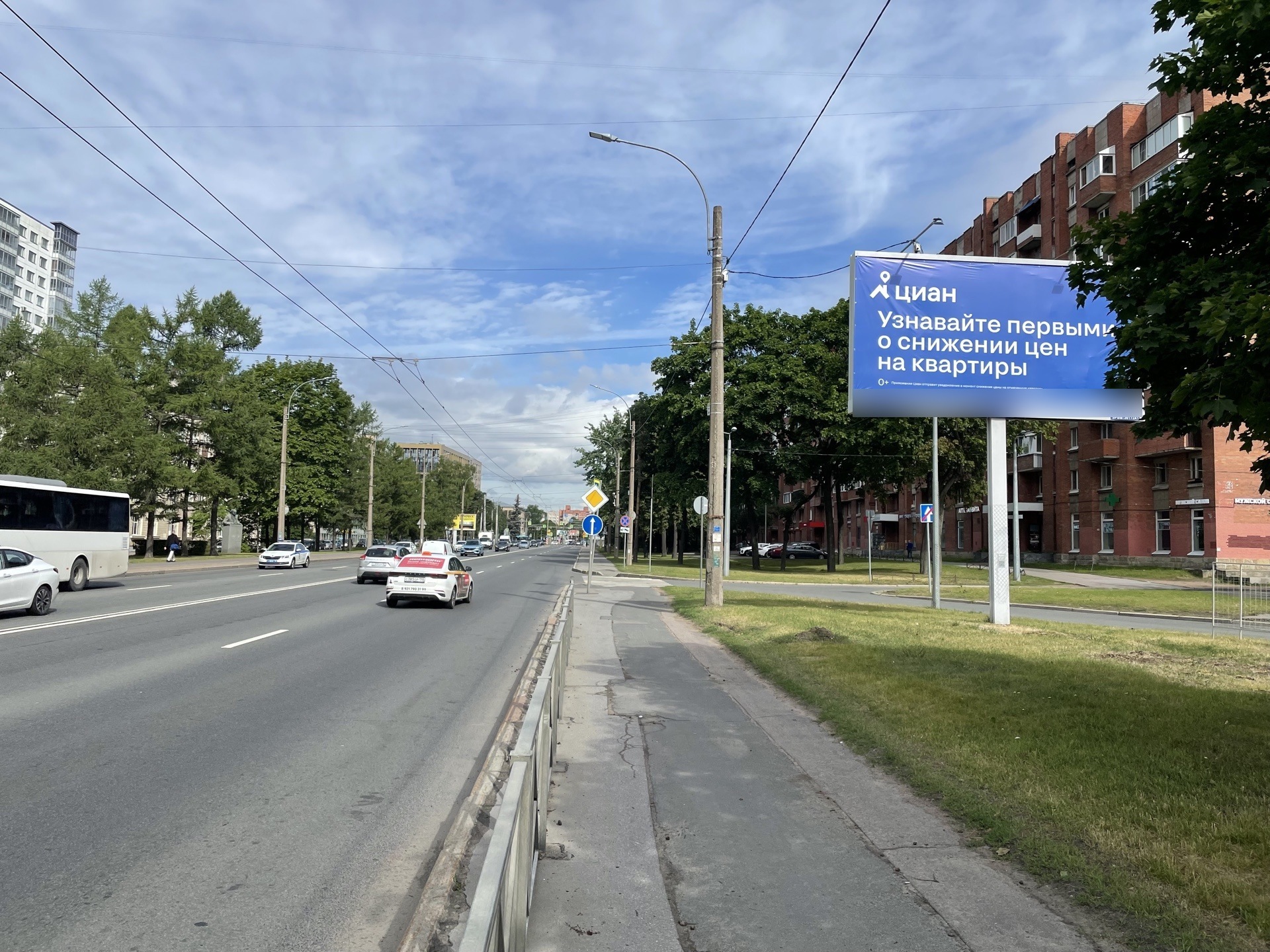 Фотография рекламного носителя, тип: Билборд 3x6, адрес: Тореза пр-т., д.37, Санкт-Петербург, Россия. Сторона А1 №632033