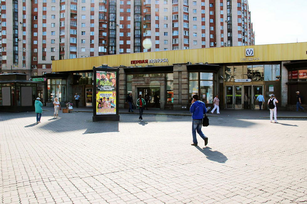 Фотография рекламного носителя, тип: Пиллар 3x1.4, адрес: Звездная ул., д.3 Х Ленсовета ул., Санкт-Петербург, Россия. Сторона Б №144243