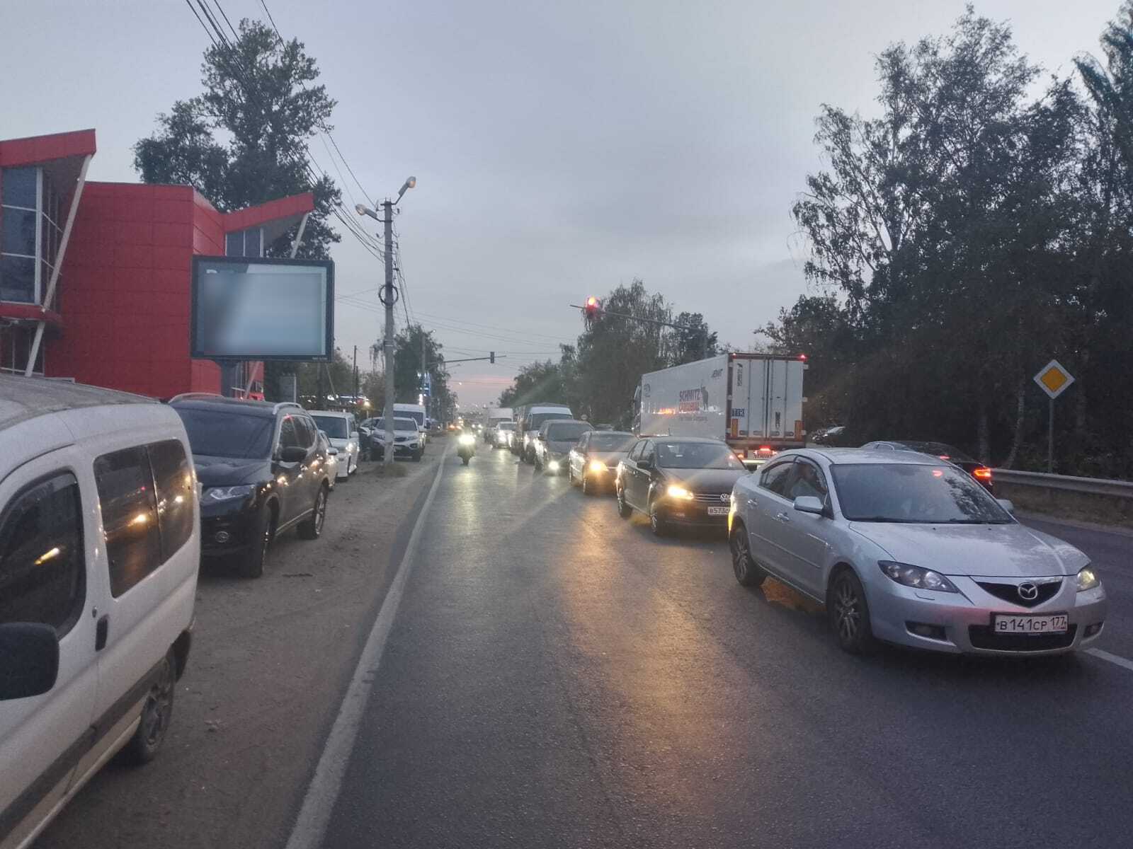 Фотография рекламного носителя, тип: Ситиборд 2.7x3.7, адрес: Ярославское ш., д.4А Х Октябрьская ул., Пущино, Московская область, Россия. Сторона B1-В5 №1333862