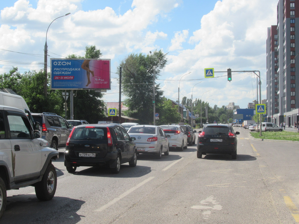 Фотография рекламного носителя, тип: Билборд 3x6, адрес: 9 января ул. Х Пирогова ул., Воронеж, Воронежская область, Россия. Сторона А1-А3 №111784